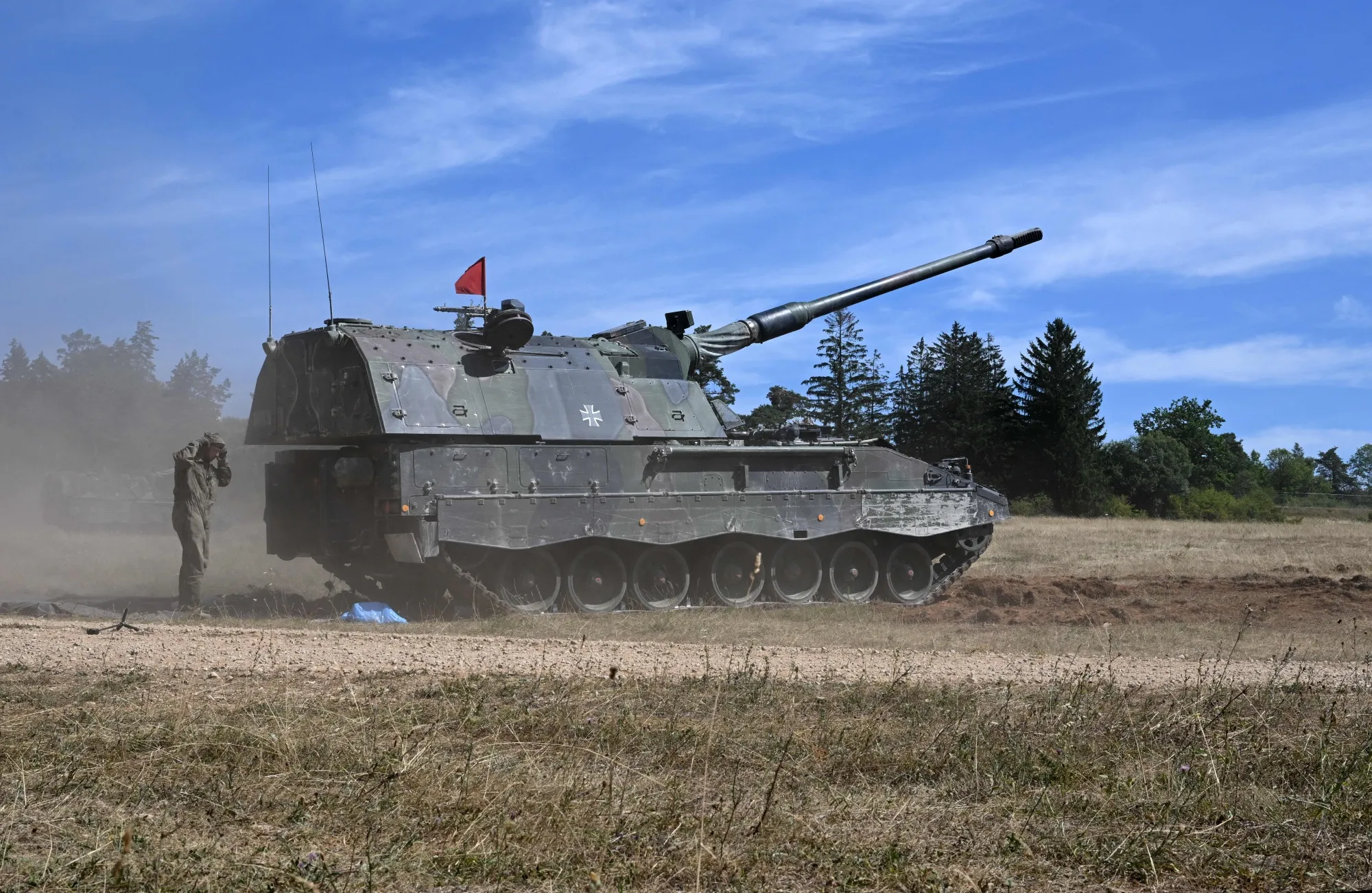 A Bundeswehr PzH 2000 howitzer.