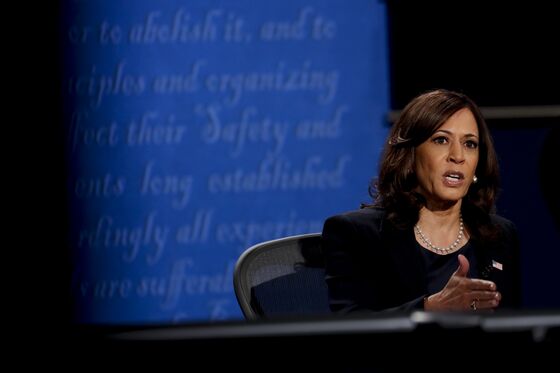 Pence Is Steady in Debate But Fails to Knock Harris Off Course