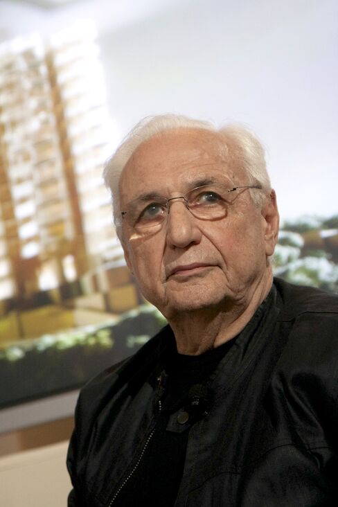 Gehry Designs House for Pitt, Garden for Zuckerberg - Bloomberg