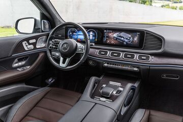 2020 Mercedes Gle 450 Suv Review Not Sexy But Important