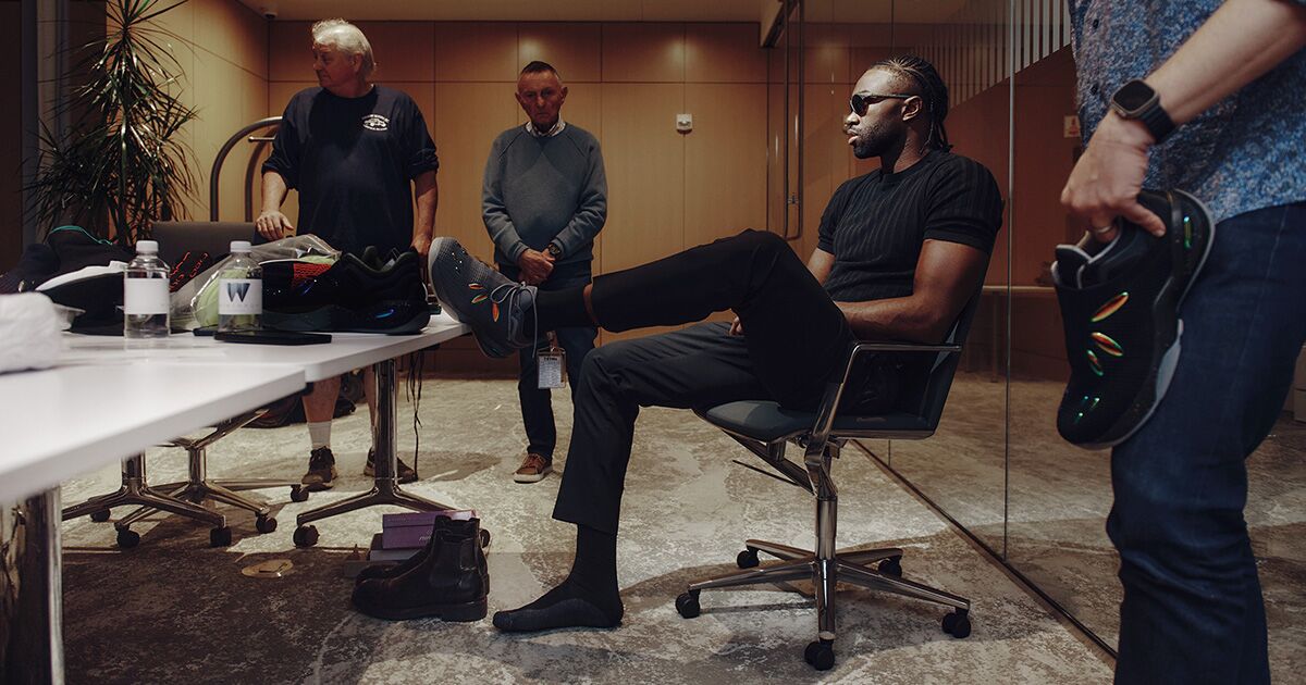 jaylen brown sneakers tonight