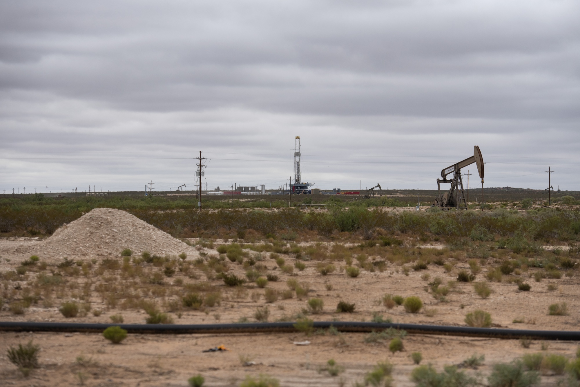 Shale Will Need More Than $50 Oil and Saudi Cut to Boom Again - Energy ...
