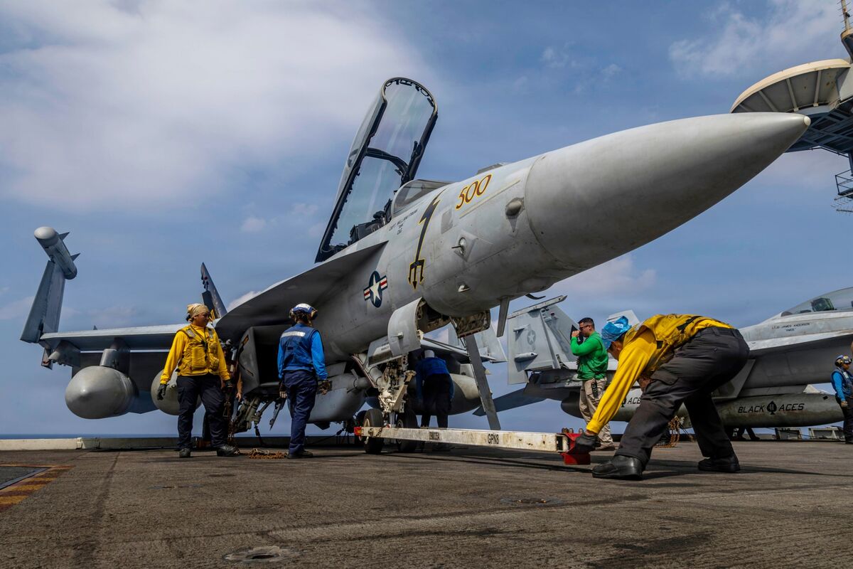 assets.bwbx.io image