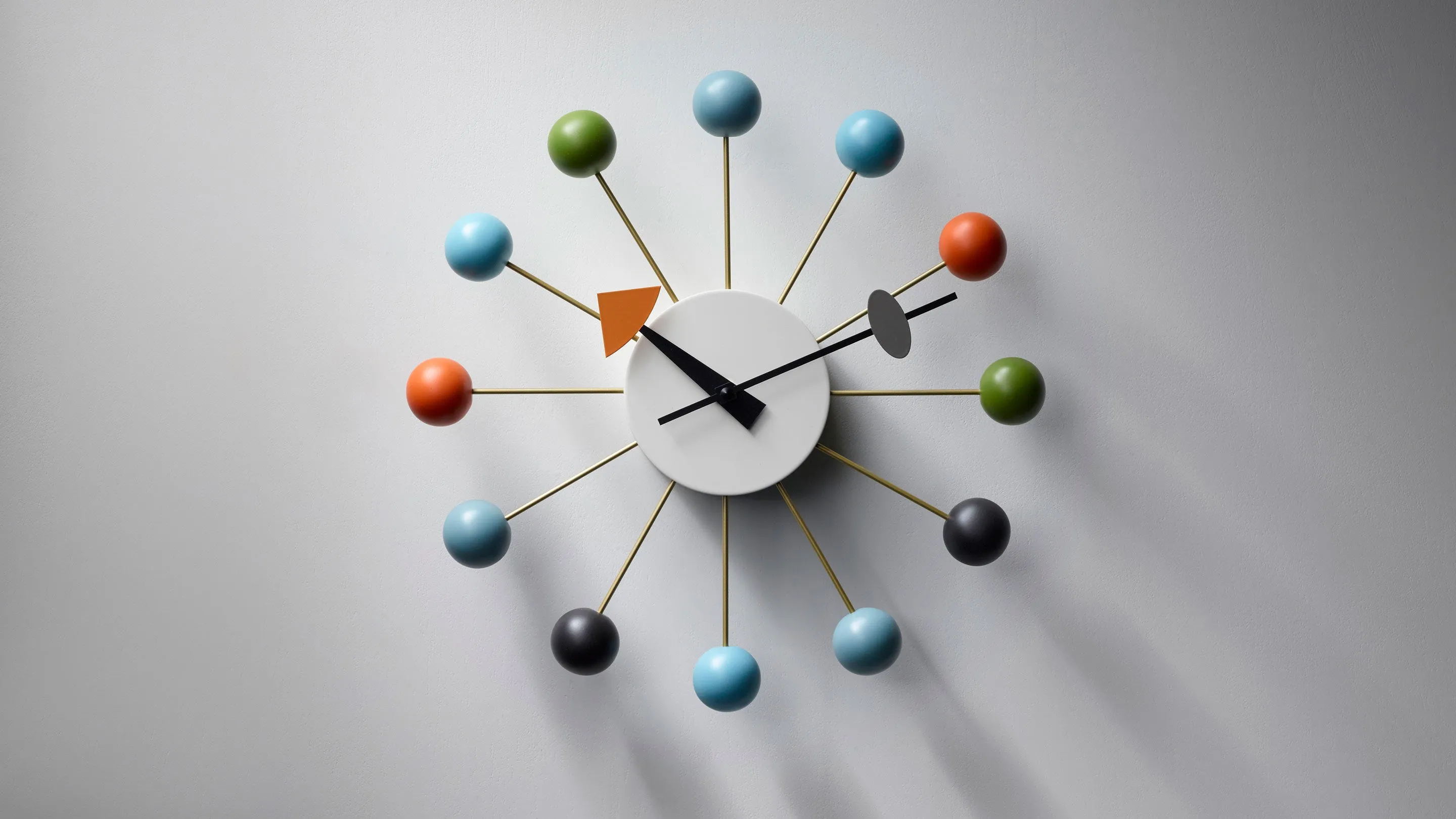 Drunk History Behind Vitra's Mid-Century George Nelson Ball Clock