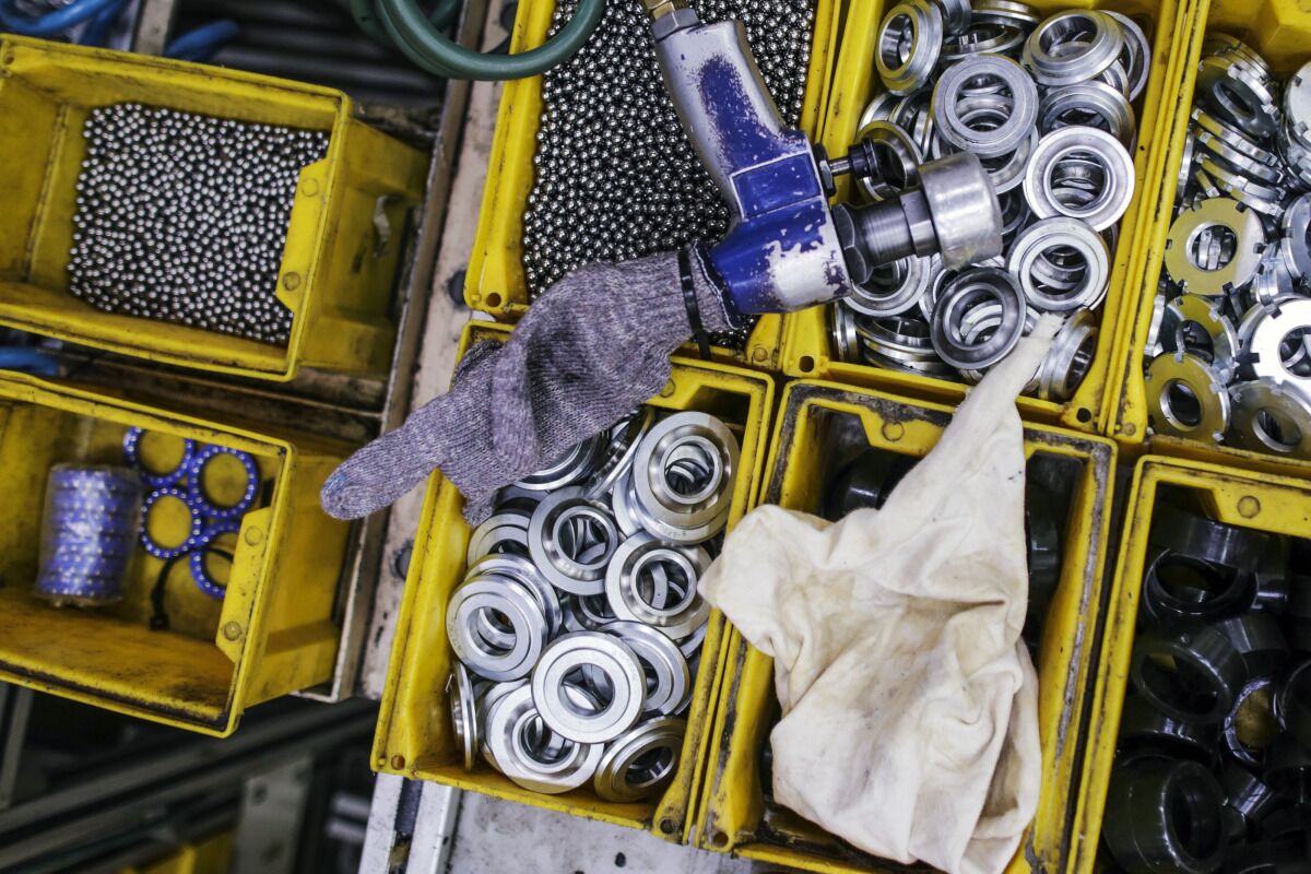 Auto Parts Firm Gabriel India in Talks with Banks for Debut Bond