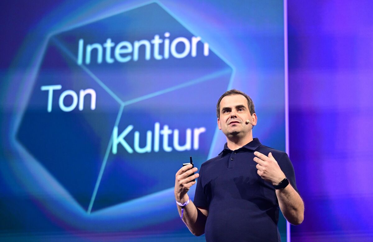 DeepL Cuts 25% of Workforce Amid AI 'Structural Shift,' Raising Industry Questions