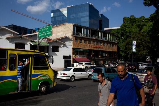 In Caracas of All Places, a Construction Boom Suddenly Emerges