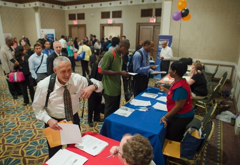 Initial Jobless Claims Slump as Two U.S. States Underreport