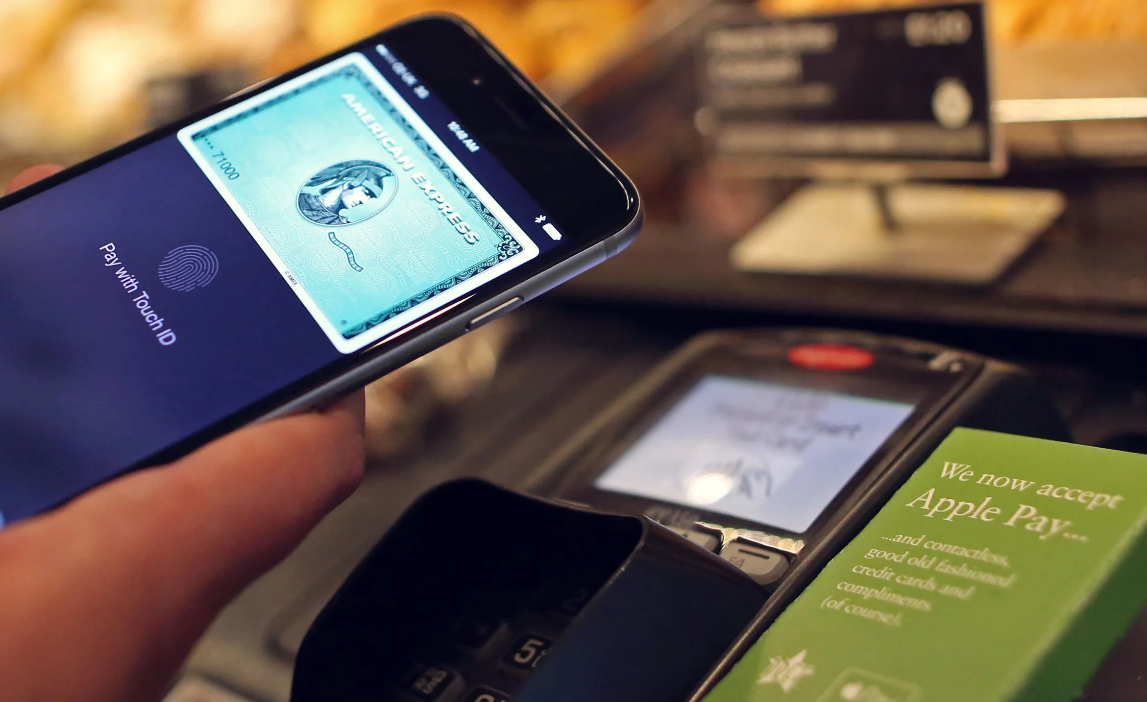 Apple Pay, Now 2 Years Old, Looks for Ways to Be More Useful - Bloomberg