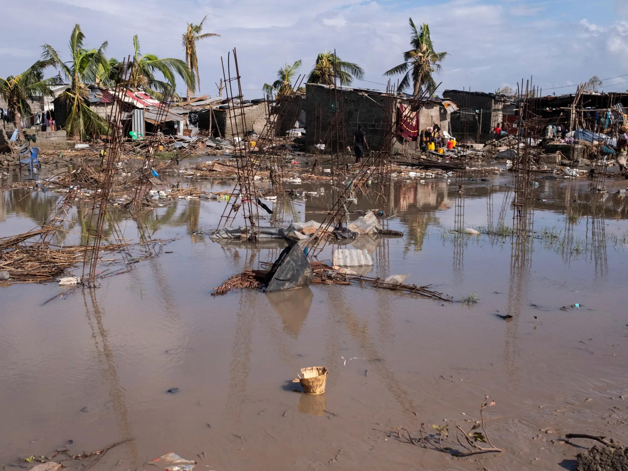 Cyclones Idai, Kenneth Killed 714 People, Mozambique Says - Bloomberg