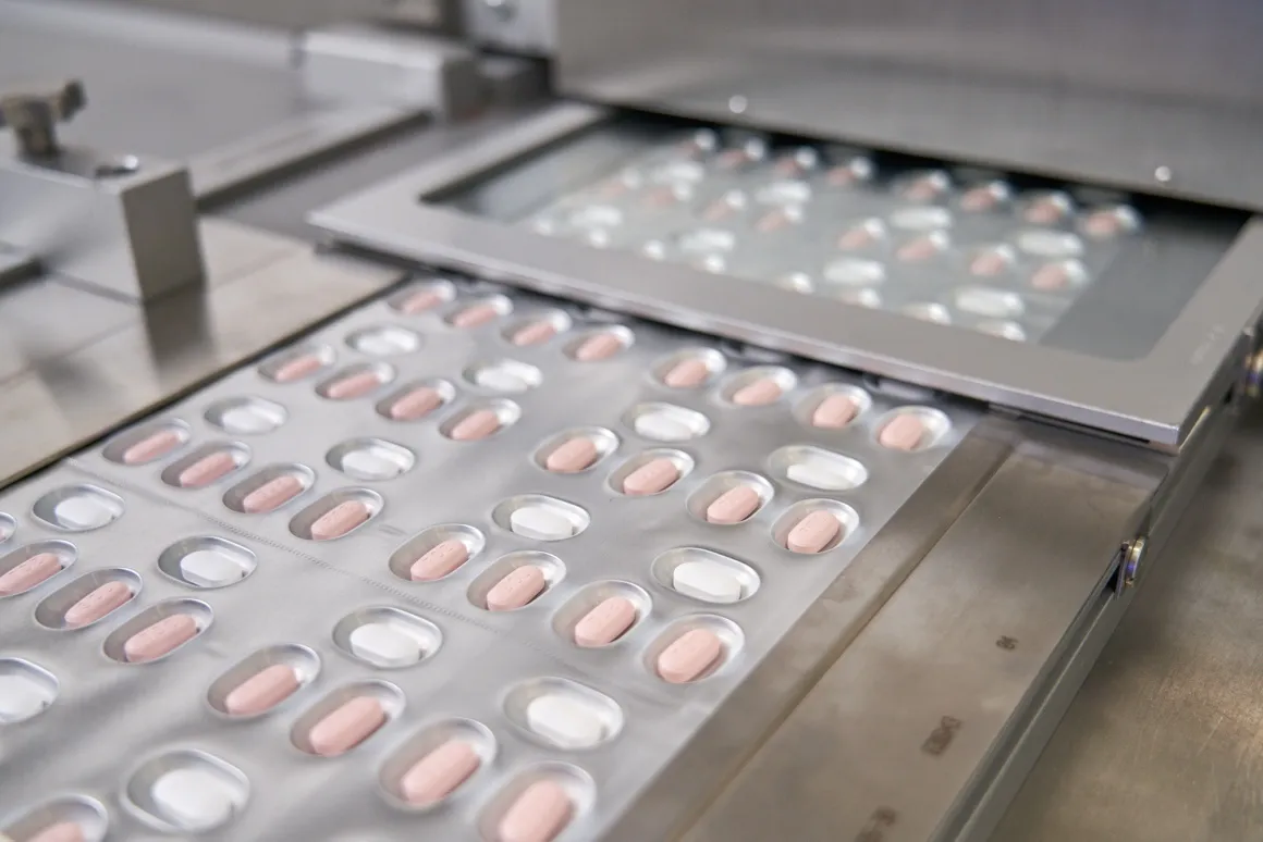 Pfizer Inc. Paxlovid Covid-19 pill production and packaging.