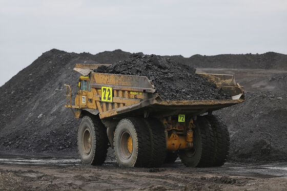 In Global Electricity Slump, Coal Is the Big Loser