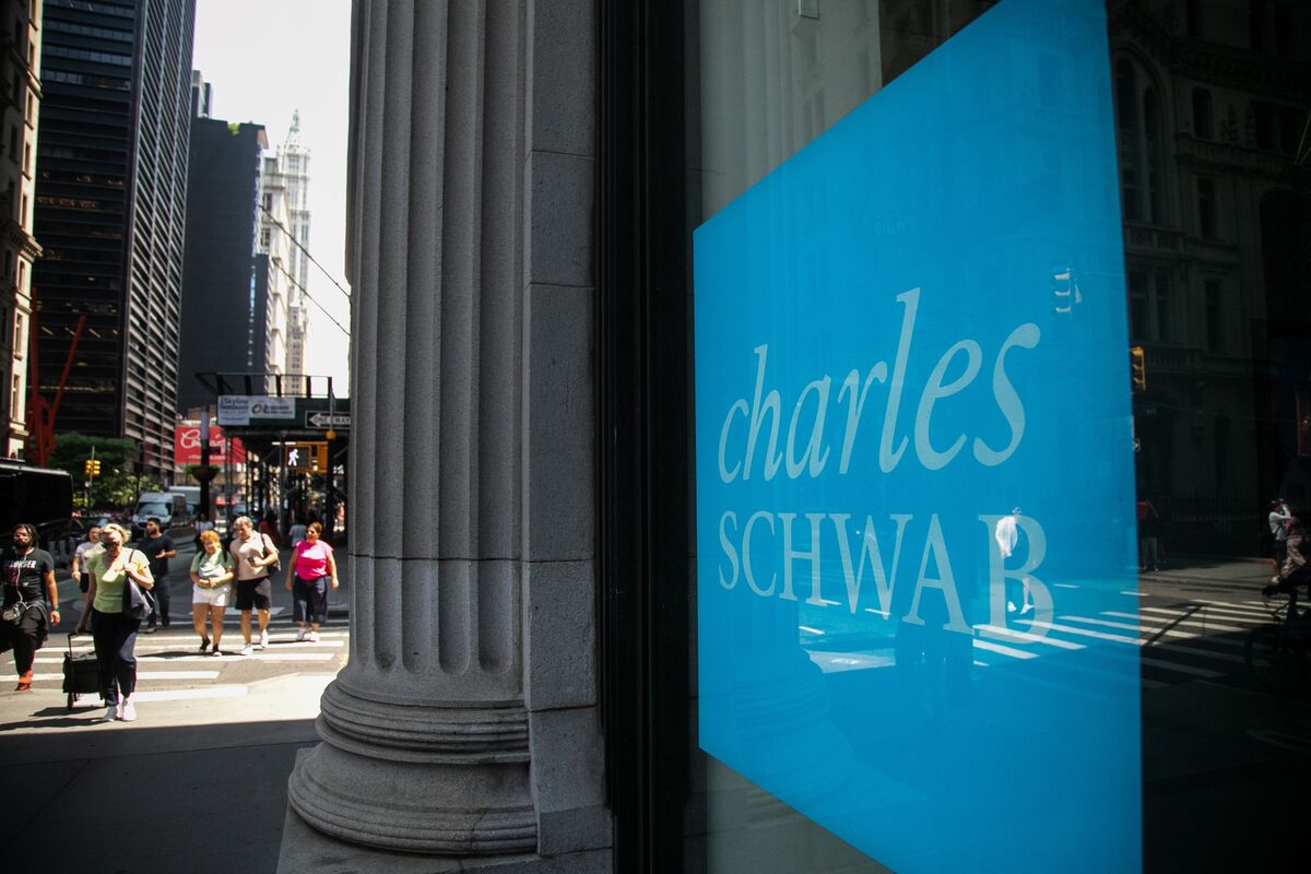 schwab-sells-2-35-billion-bond-amid-job-real-estate-cuts-bloomberg