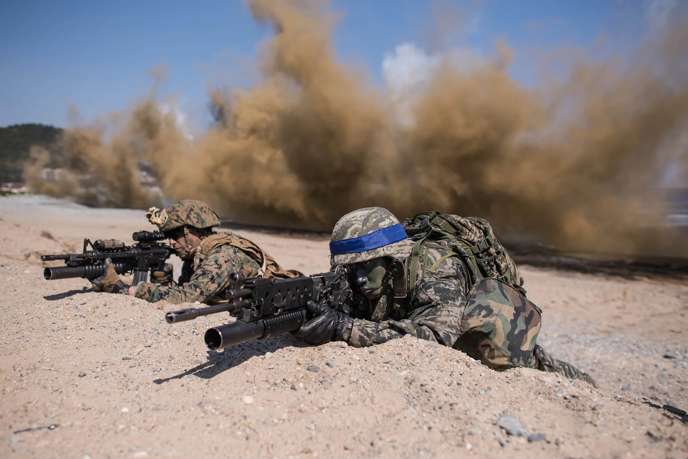 South Korean and US soldiers take a position during a&nbsp;joint military landing exercise in Pohang, South Korea, in 2016.