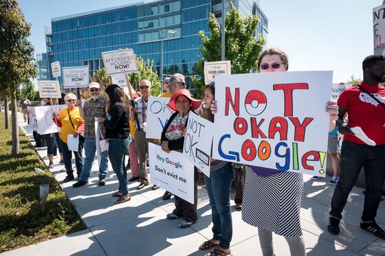 Google Warns Staff About Protests During Official Pride Events