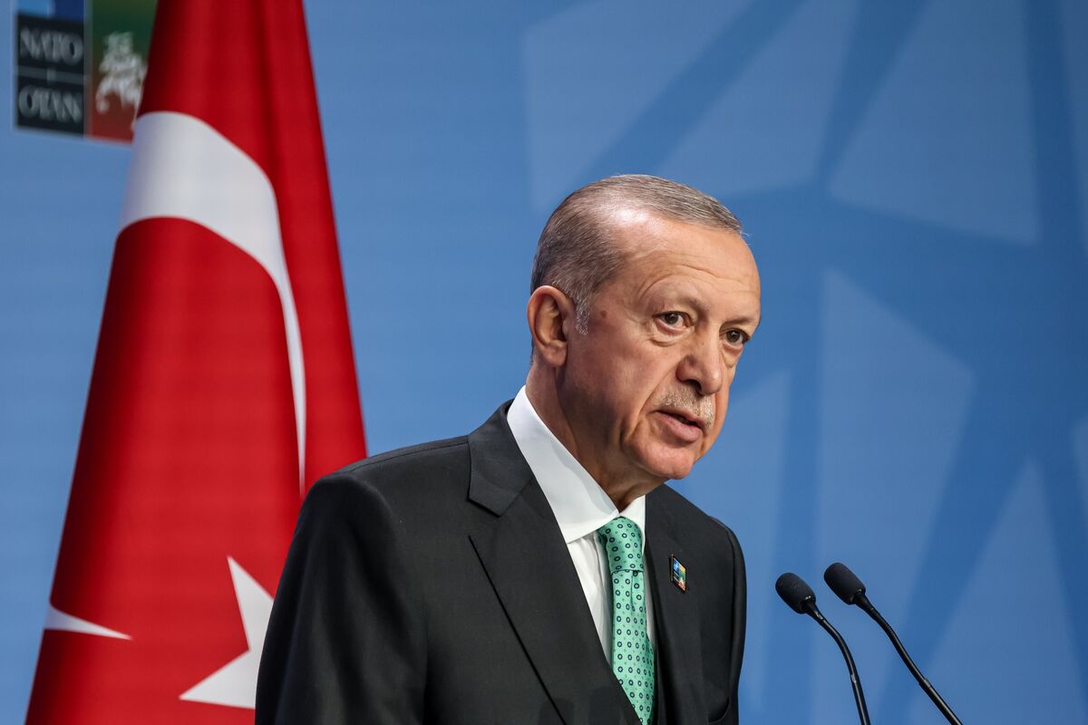 Erdogan Suggests Turkey May Ratify Sweden’s NATO Bid Latest in Fall