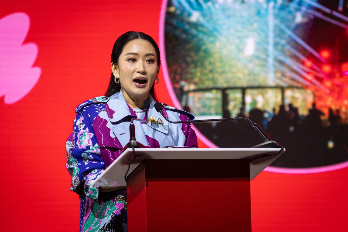 Suspended Thai PM Asks Court For More Time to Respond to Ethics Case