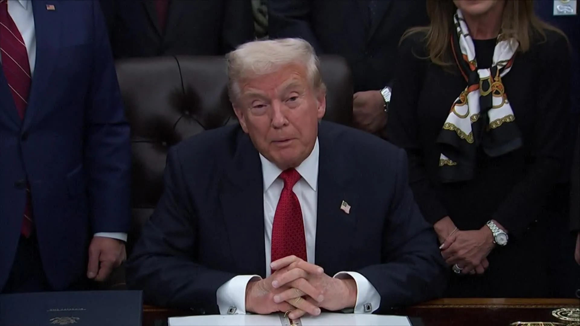 Watch Record US Shutdown Ends as Trump Signs Spending Bill | Full ...