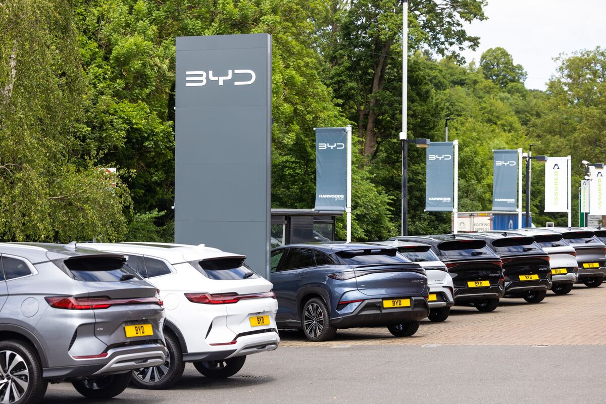 🟪"Espansione Cinese: Le Auto Elettriche di BYD Rivoluzionano il Mercato Britannico"