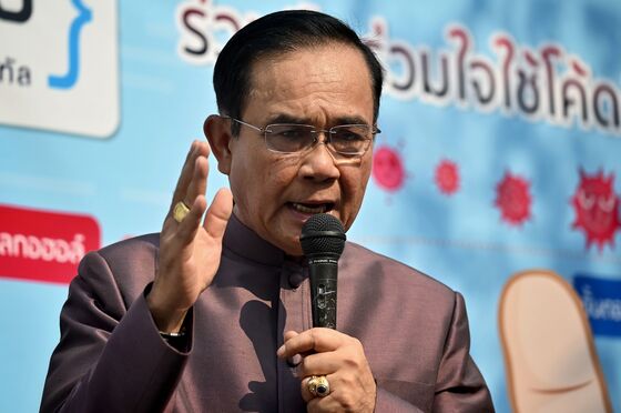 Thailand Premier Sees Worst Economic Crisis Lasting Through 2021