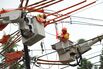 US-STORM-SANDY-POWER-WORKERS