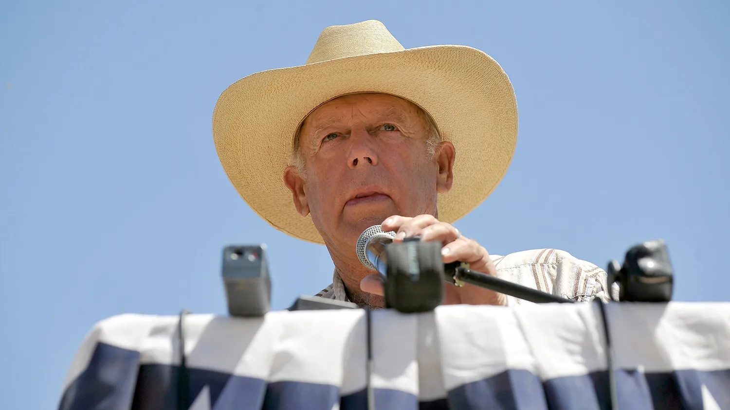 Rancher Cliven Bundy speaks during a news conference near his ranch on April 24, 2014 in Bunkerville, Nevada.
