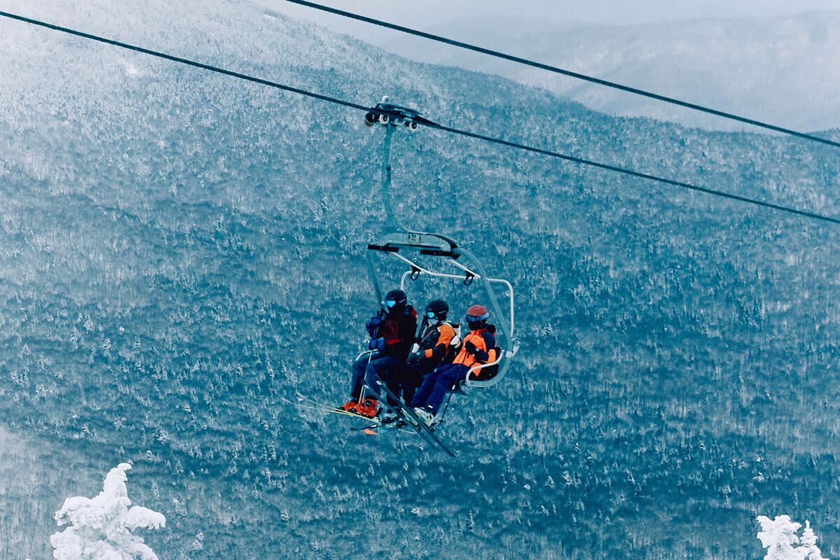 Canadians Are Boycotting US Ski Slopes - Bloomberg