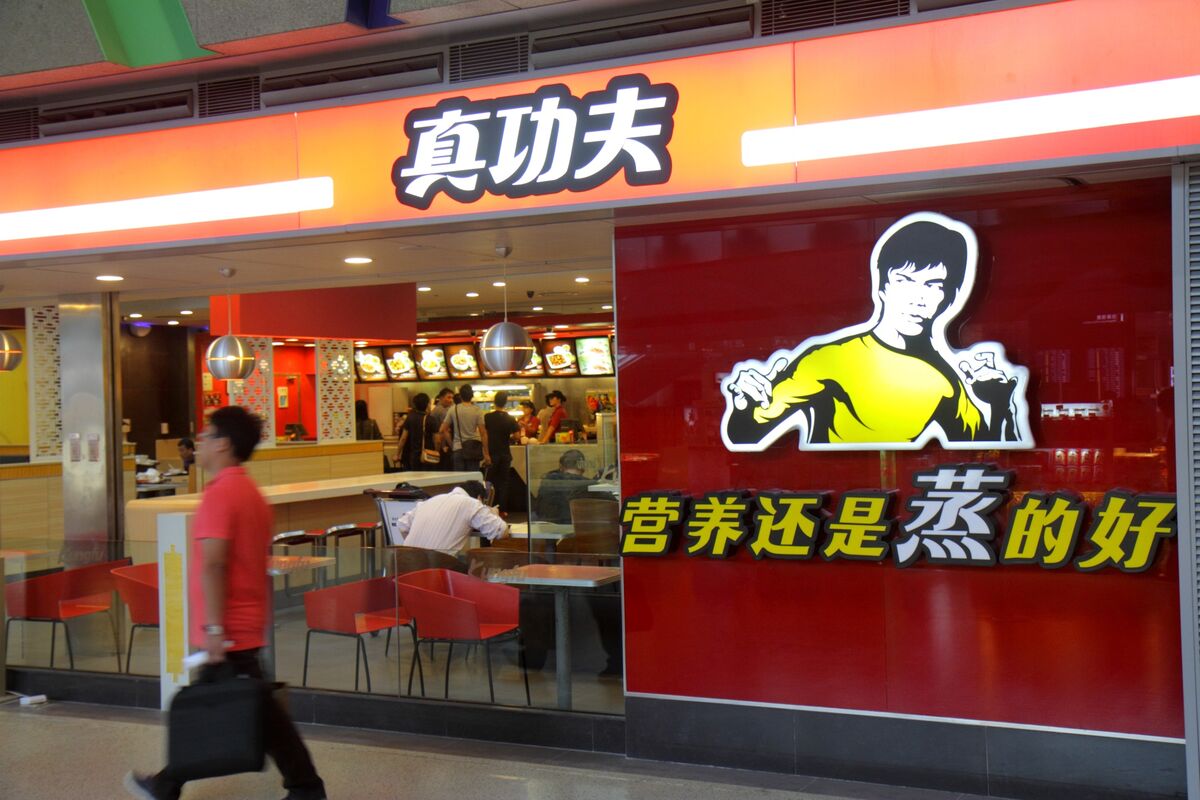 Bruce Lee Heir Hits China Fast Food Chain With $30 Million Suit - Bloomberg