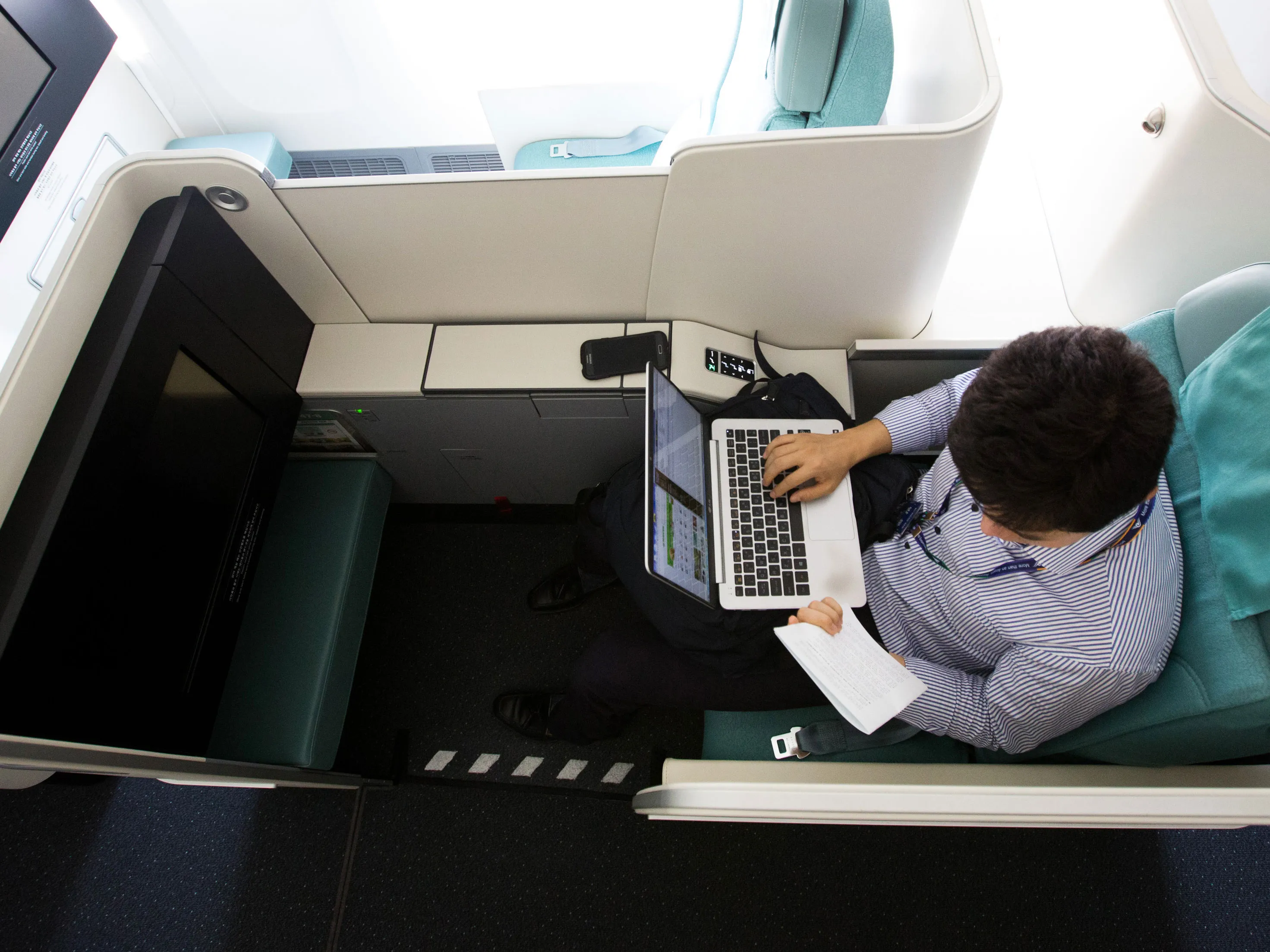 Will Business Travel Come Back? Data Show Air, Hotel Travel Forever Changed  - Bloomberg