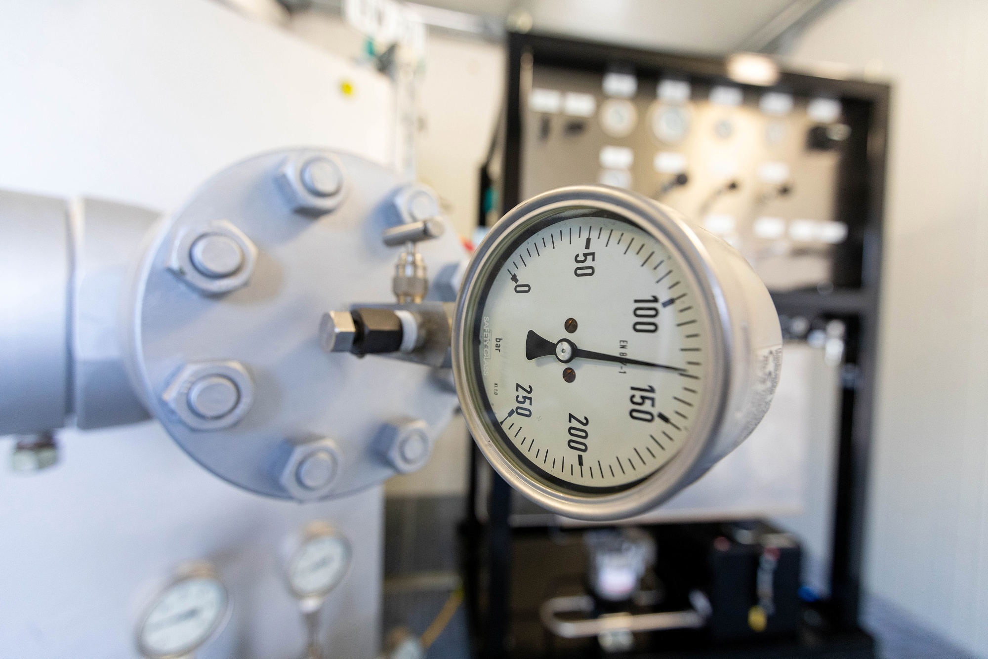 The pressure gauge at a gas storage site in Germany. Photographer: Krisztian Bocsi/Bloomberg