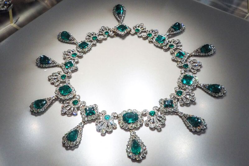 FRANCE-ILLUSTRATION-LOUVRE-MUSEUM-GALLERY-APOLLO