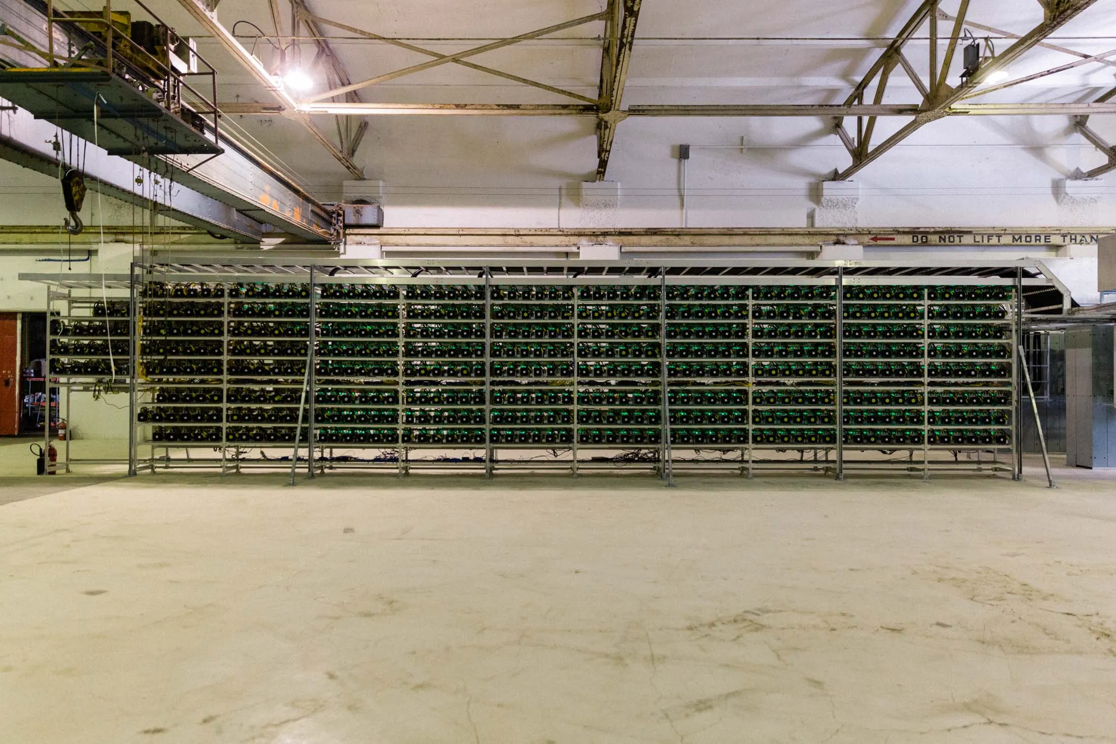 The Bitcoin Boom Reaches a Canadian Ghost Town - Bloomberg