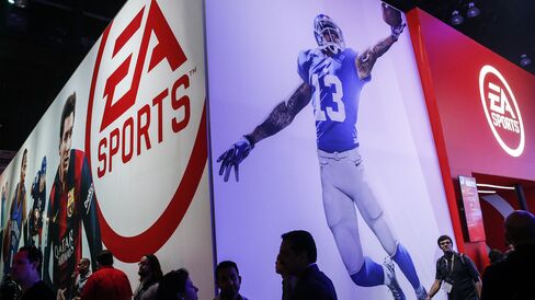 EA Sports booth at E3 2015.