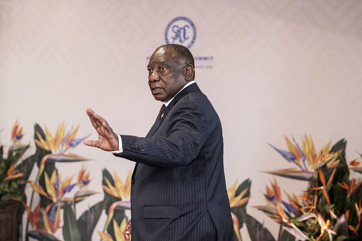 South Africa Takes Over Regional Economic Bloc as Trade Falters