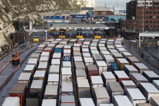 Retailers Seek Inquiry Into Port Disruption as Brexit Pressure Mounts