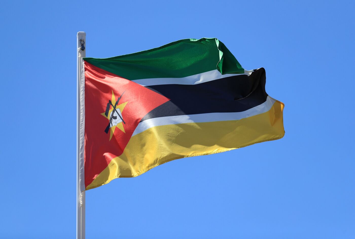 Chapo Is Mozambique Ruling Party’s Surprise Pick As Leader - Bloomberg