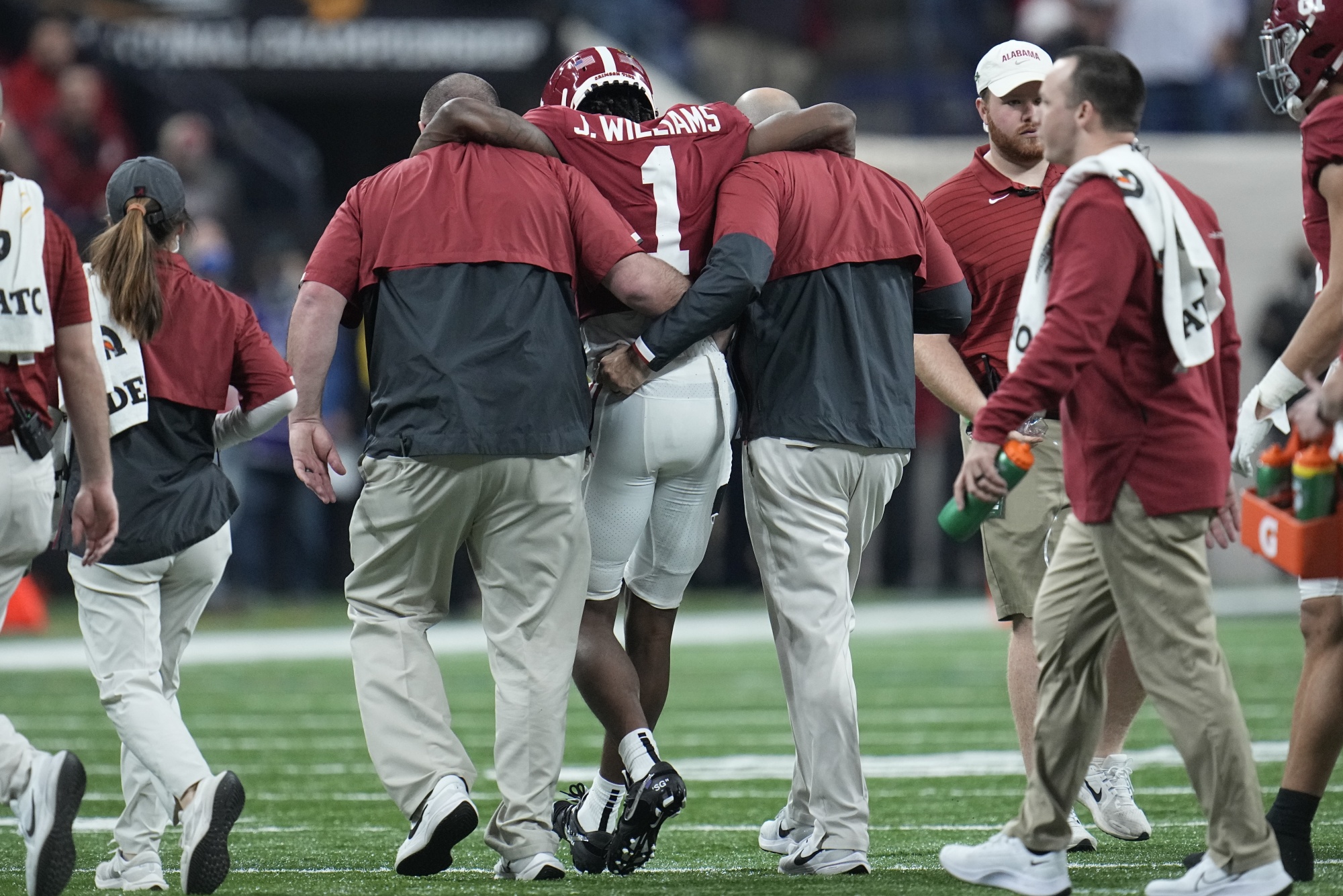 No. 1 Alabama banking heavily on new wide receivers, Metchie