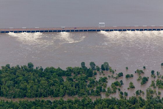 Mississippi Floodway May Be Opened for Third Time in History