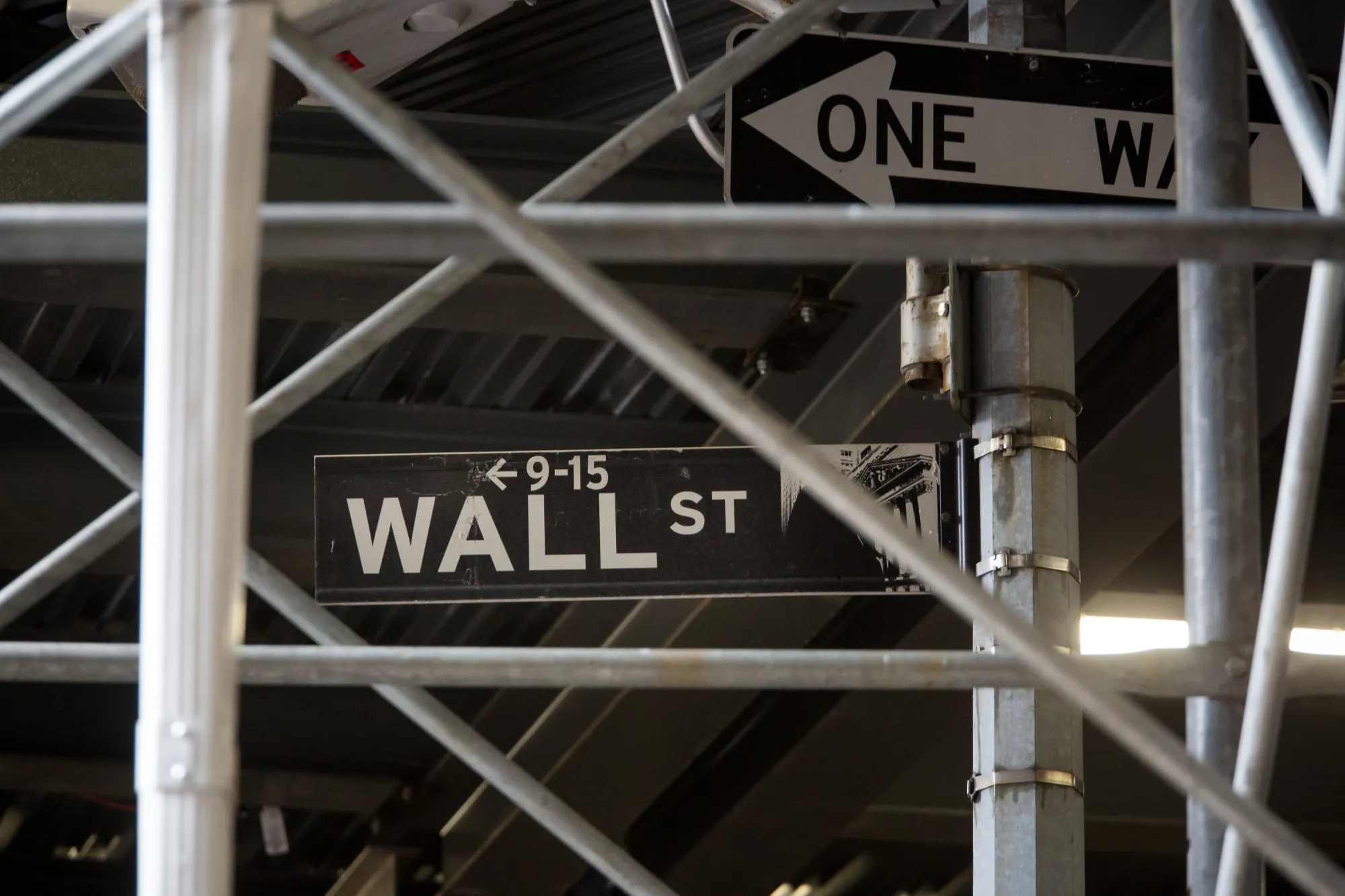 ウォール街大手が計11億ドル支払いへ－記録不備巡りＳＥＣと合意 - Bloomberg