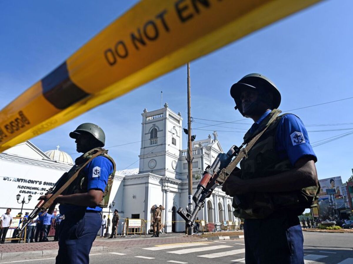 スリランカ爆弾テロ、国内イスラム過激派の犯行と政府発表 - Bloomberg