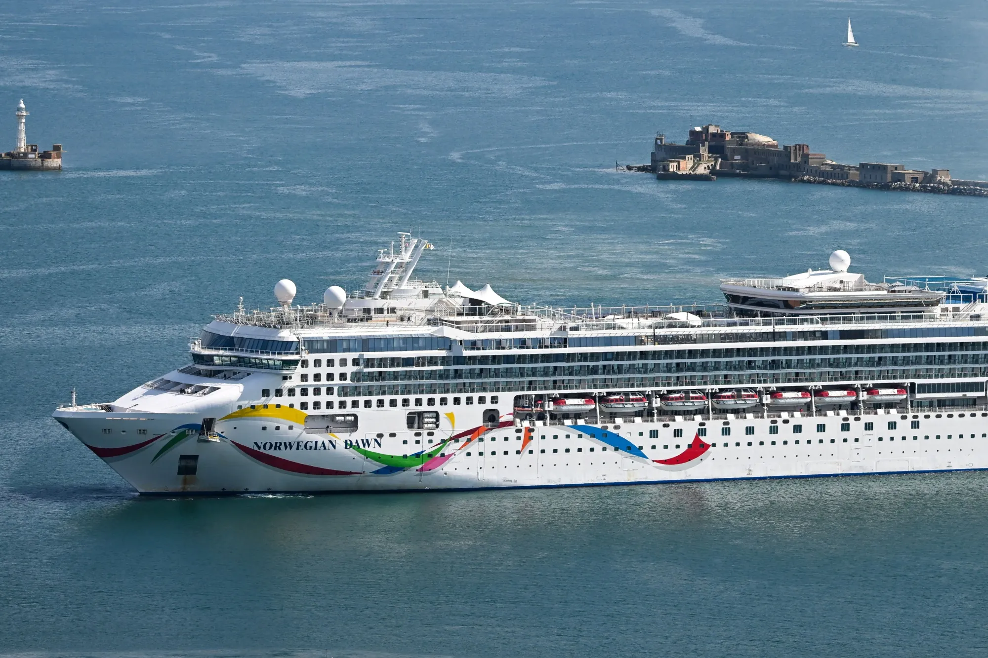 The&nbsp;'Norwegian Dawn'.