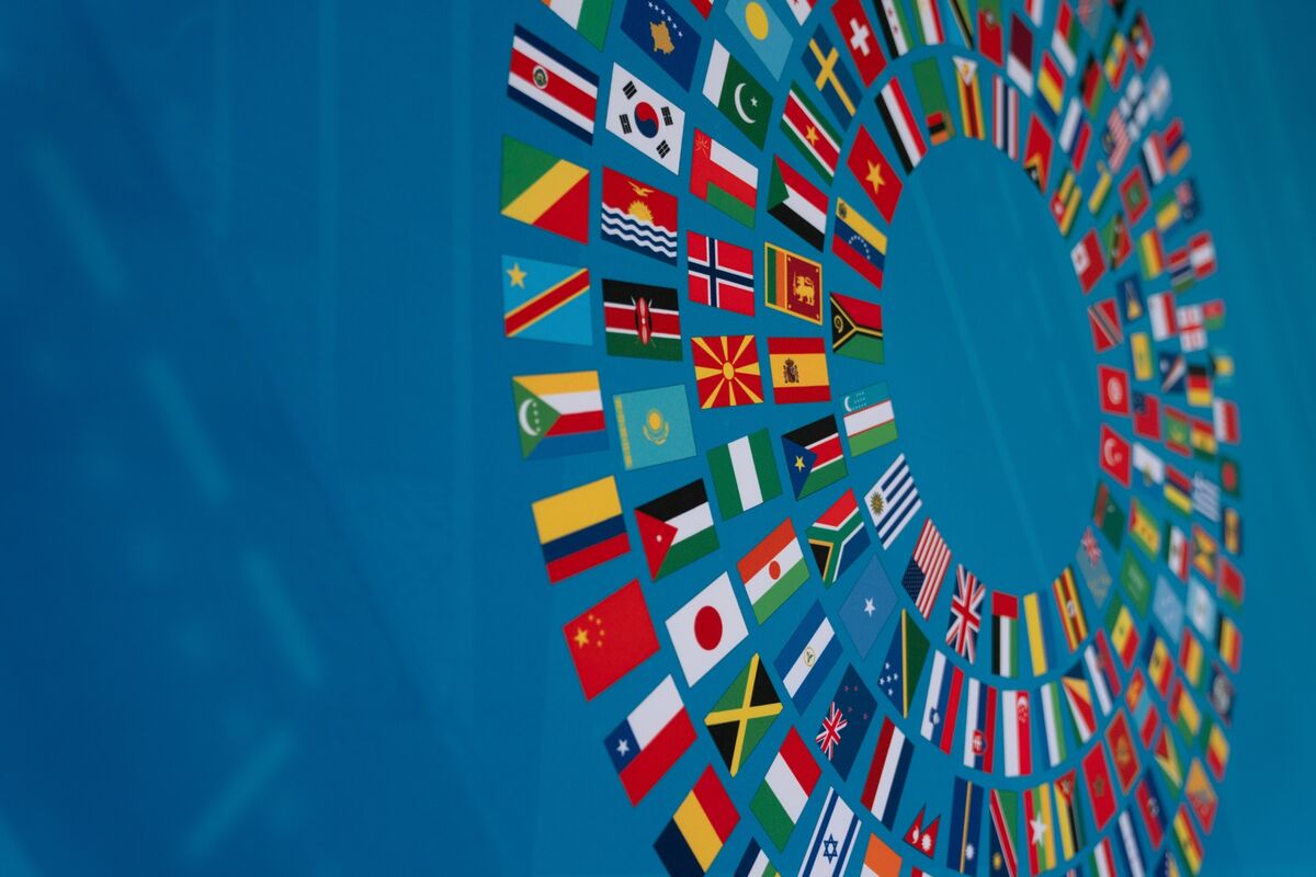 IMF Warns of Dim Outlook for World Economy Hit by Rolling Shocks