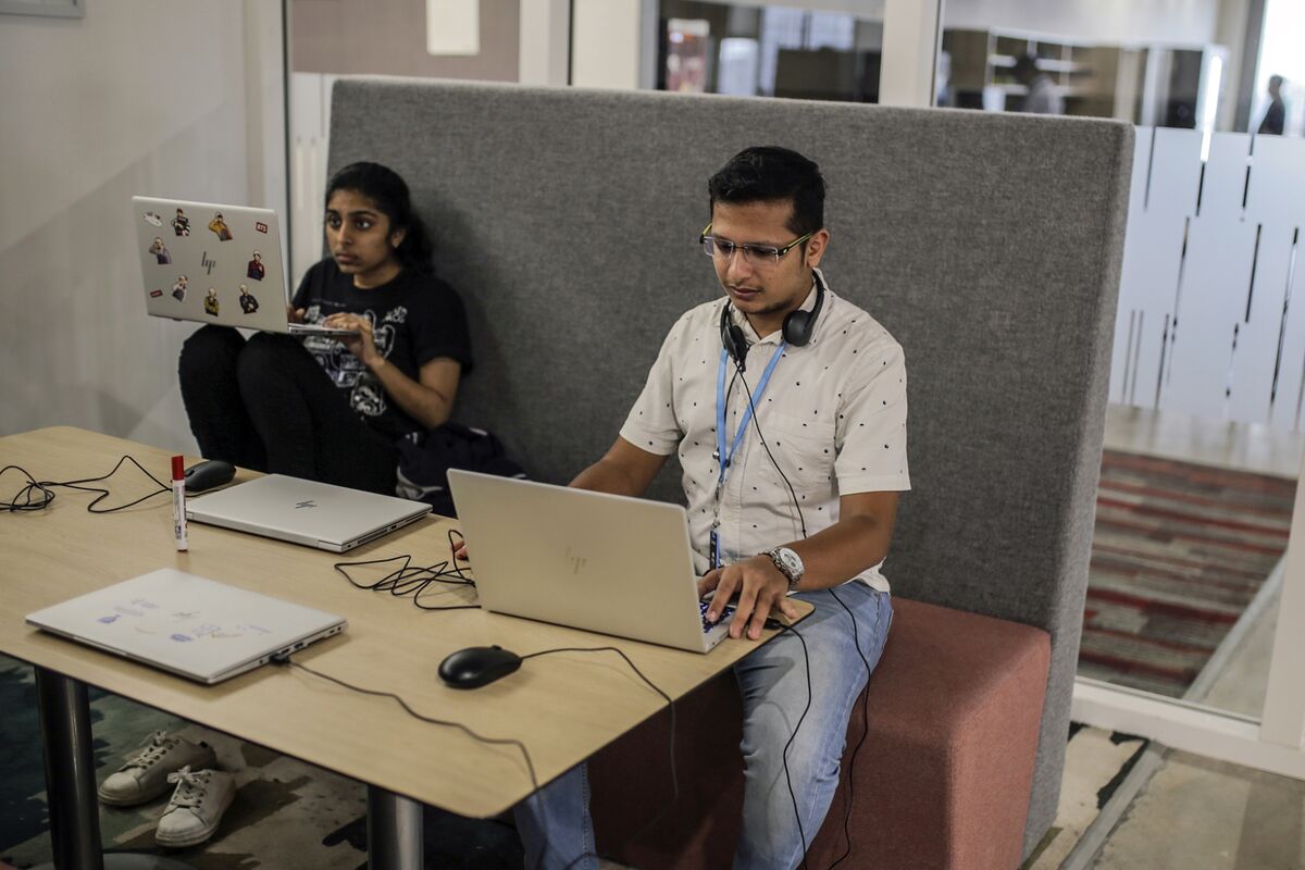 Amazon S Newest Biggest Office Is Half A World Away From Seattle Bloomberg Amazon S Newest Biggest Office Is Half A World Away From Seattle Bloomberg