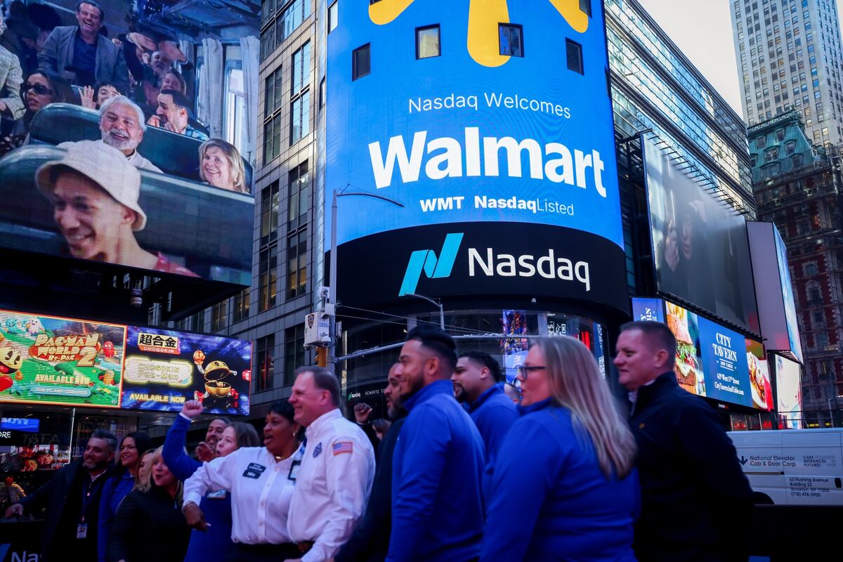 
                            Walmart To Join Nasdaq 100 Next Week as AstraZeneca Exits