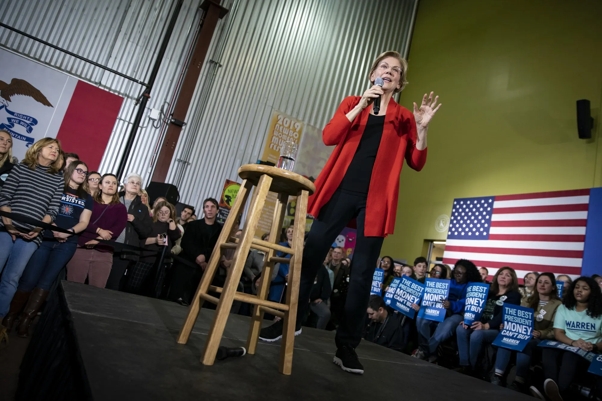 Elizabeth Warren speaks during a campaign event in Cedar Rapids, Iowa on Jan. 26.