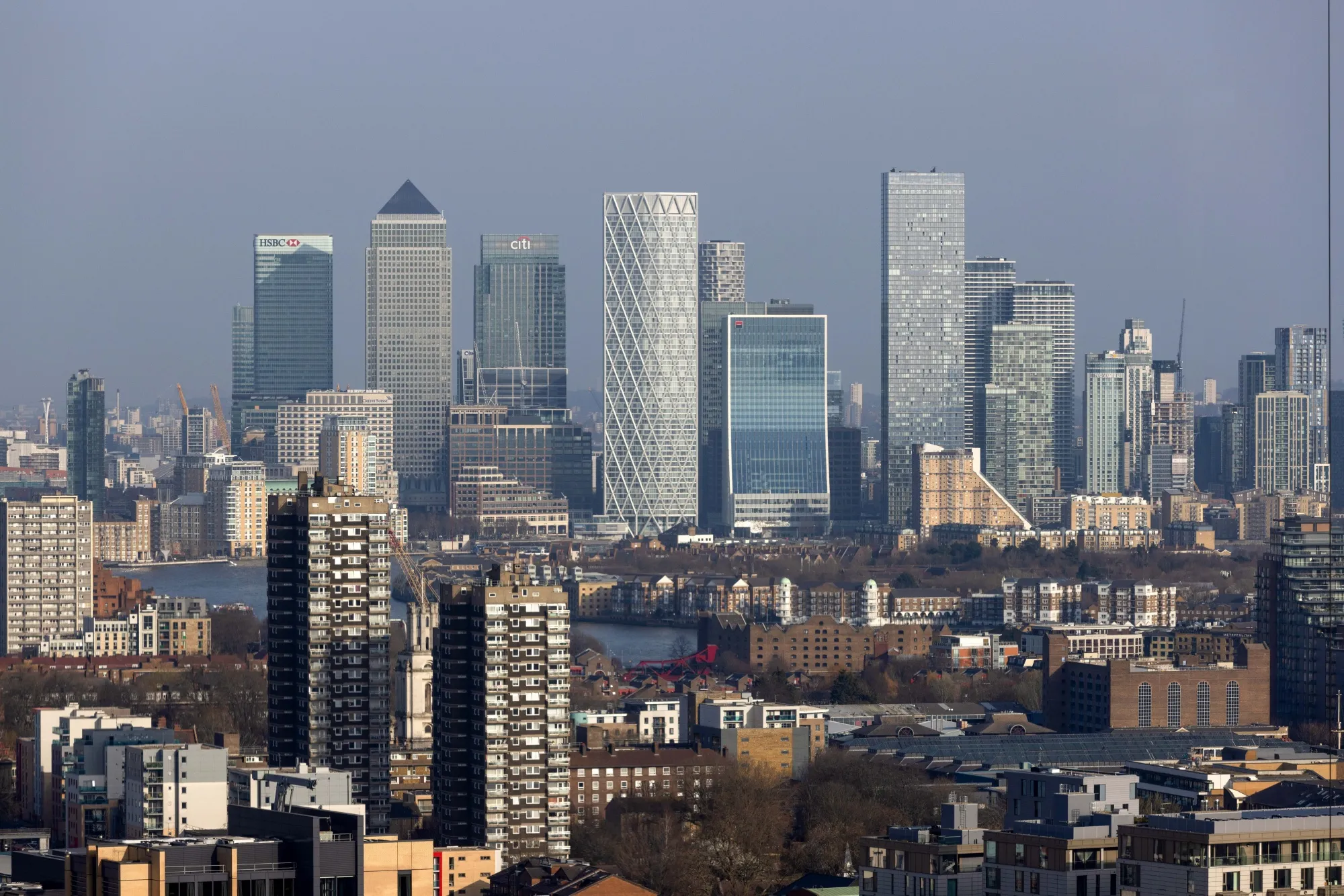 Skyscrapers in the Canary Wharf business, shopping and financial district&nbsp;in London.