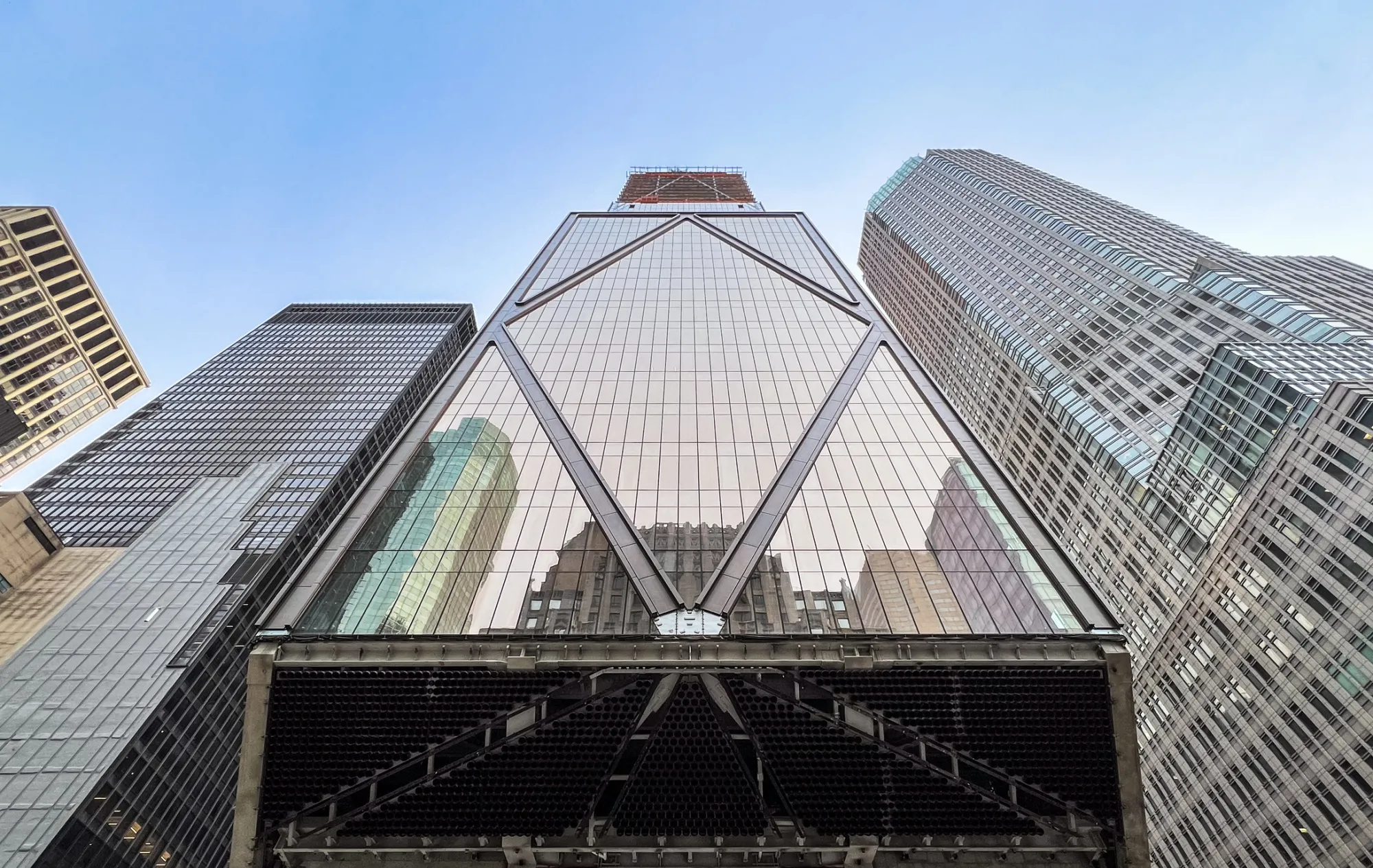 The view of 270 Park Avenue from street level emphasizes the power of JPMorgan.