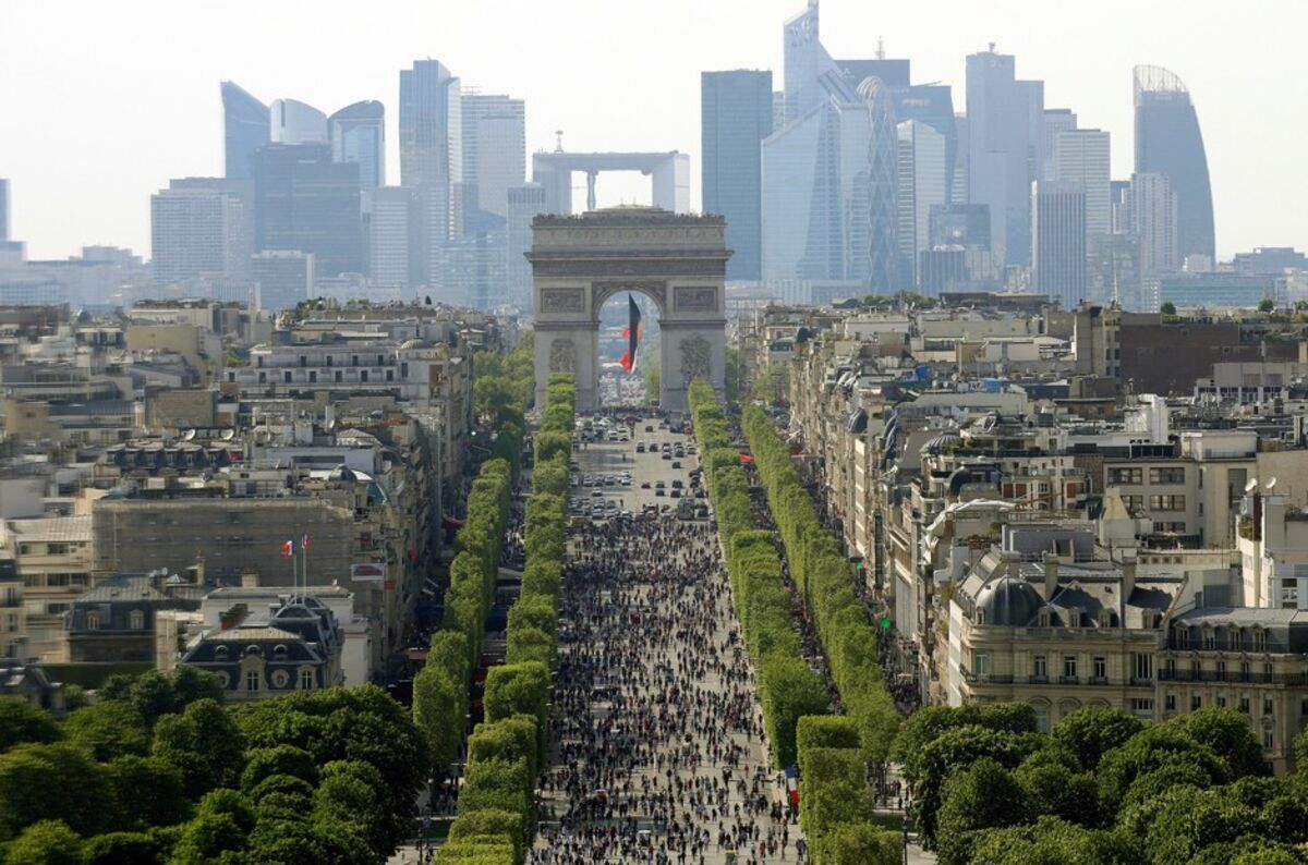 PARIS, FRANCE - MAY 13: Champs-Elysees Street View On May 13, 2015