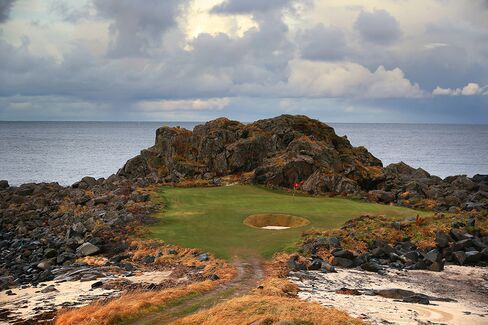 Lofoten Links, a par 35 track on the island of Gimso.