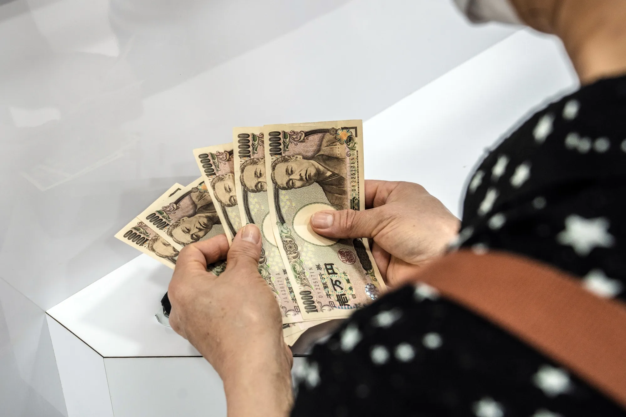 Hong Kong's Birdy Currency Exchange